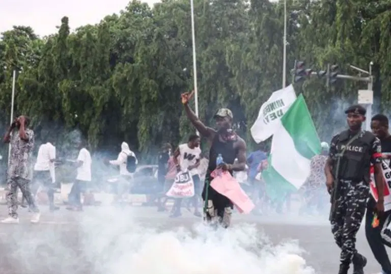 Amnesty International Decries Mass Trial of #EndBadGovernance Protesters in Nigeria