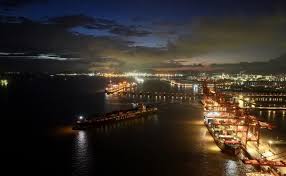 Maiden voyage completed on the China-Europe Arctic container express route