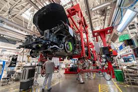 China advances to the forefront of global science and technology