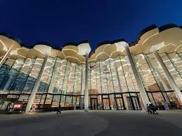 Technology enhances immersive reading experience in Beijing