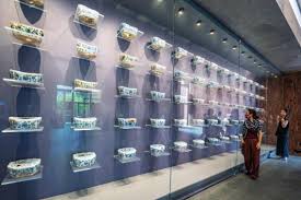 Digital technology revitalizes Jingdezhen’s ancient porcelain tradition