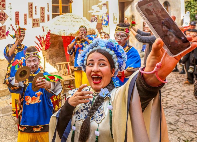 ‘Shopping in China’ draws global shoppers as tourism booms