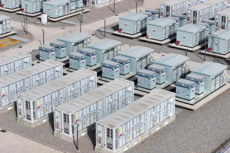 Chinese energy storage firms accelerate global expansion