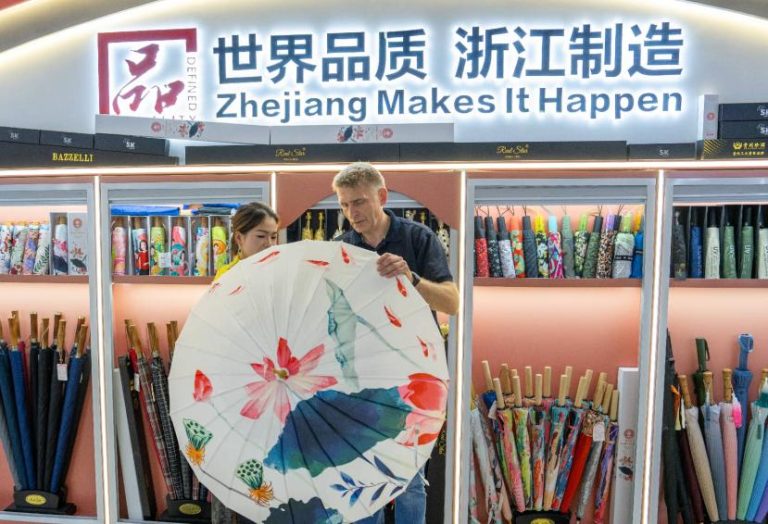 Chinese umbrella industry ascends the global value chain